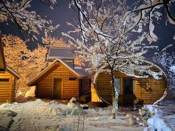 Фото номера Улучшенный двухместный номер с 1 кроватью Отель Harsnadzor Eco Resort г. Алидзор 2